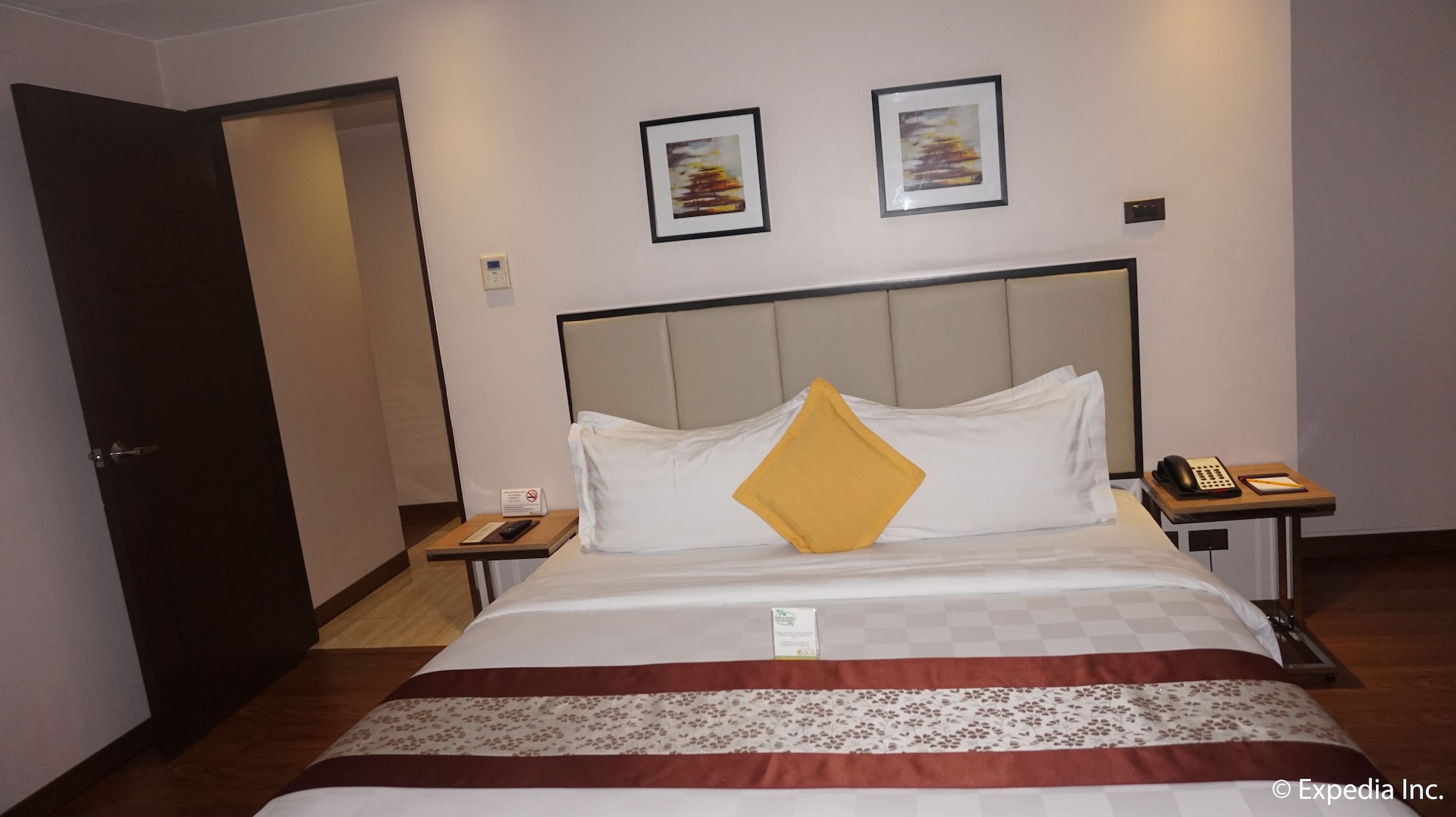 Room at Ace Hotel And Suites, PASIG