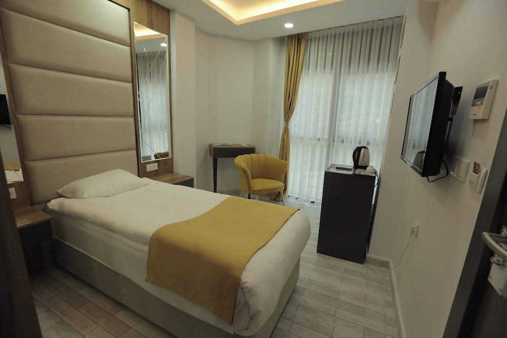 Ozsahin Otel 3/21