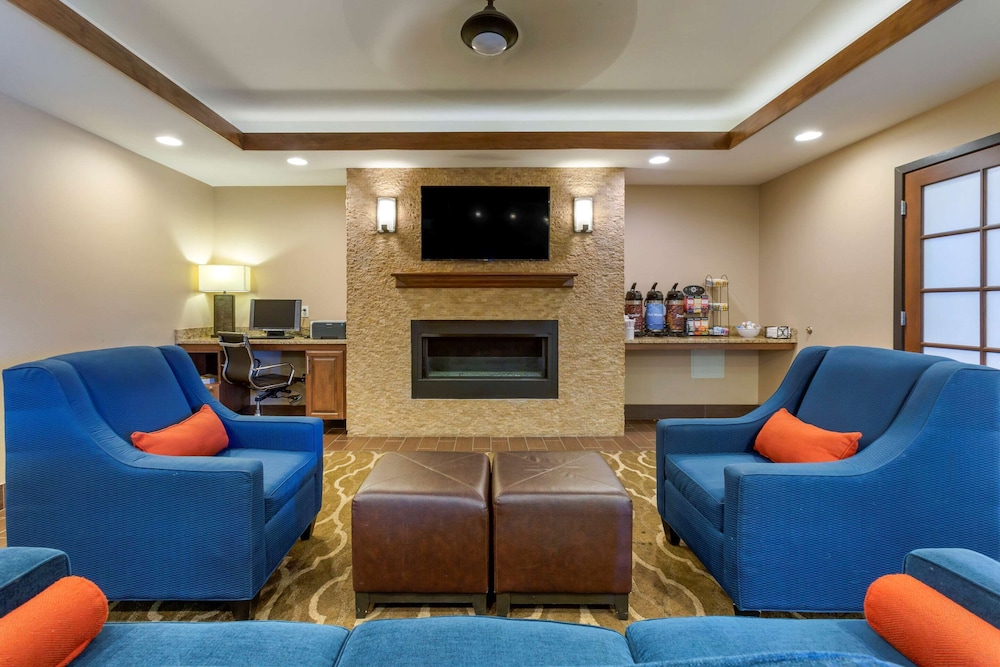 Comfort Inn Medford North 15/24