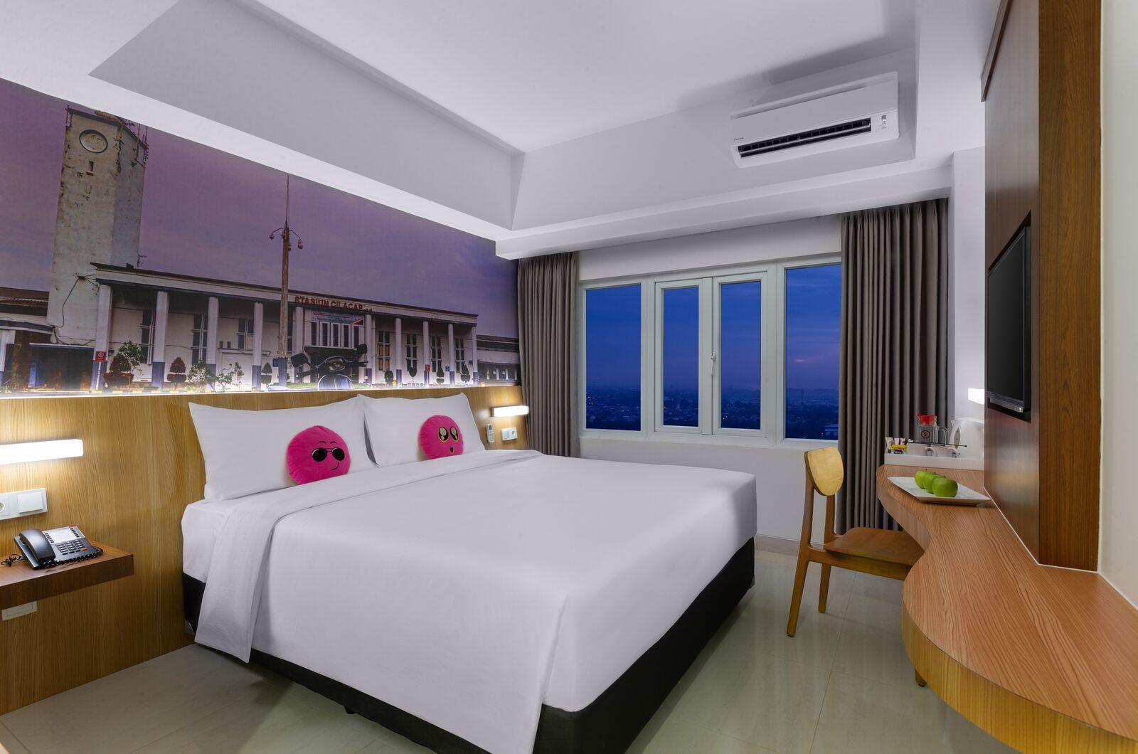 Plus, Faveroom, King Bed