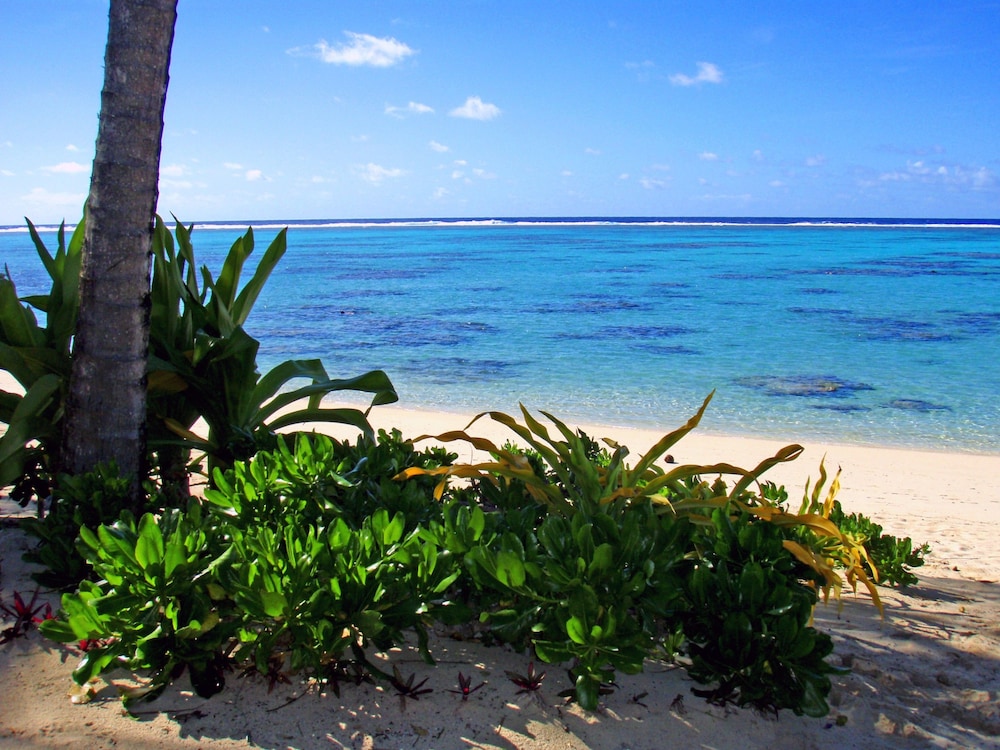 Rarotonga Beach Bungalows 43/50