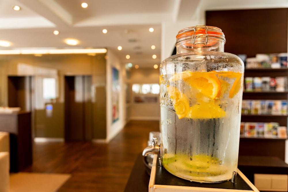 Wyn. Strandhotel Sylt 12/50