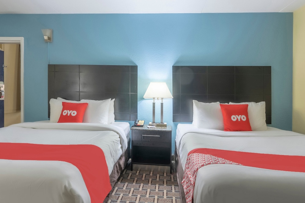 OYO Hotel Knoxville TN Cedar Bluff I-40 6/21