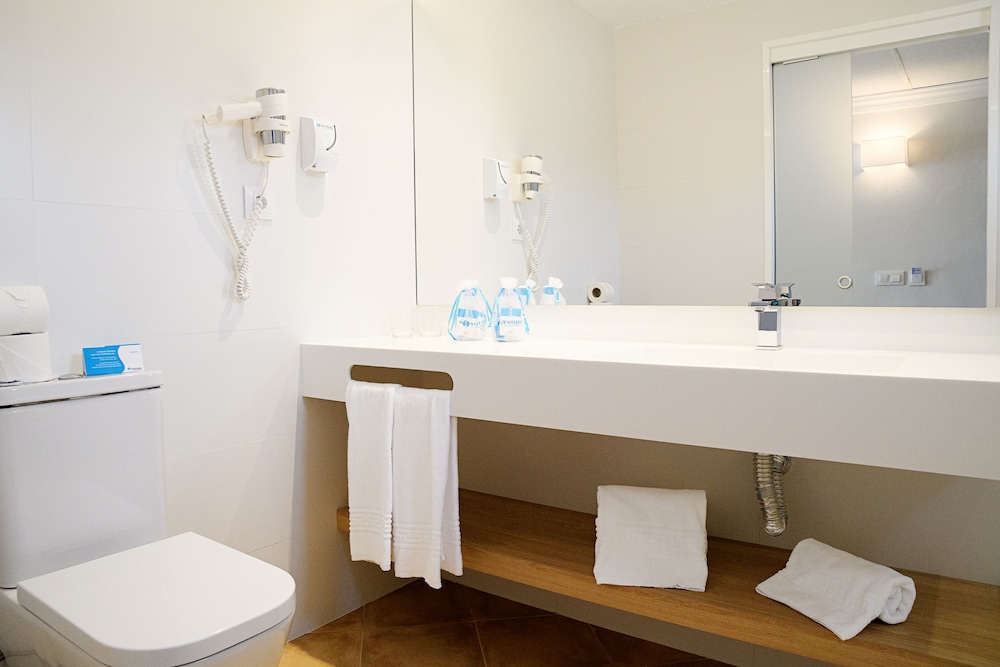 R2 Buganvilla Hotel and Spa 28/33