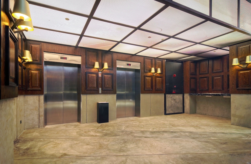Bespoke Hotel Puchong 11/50