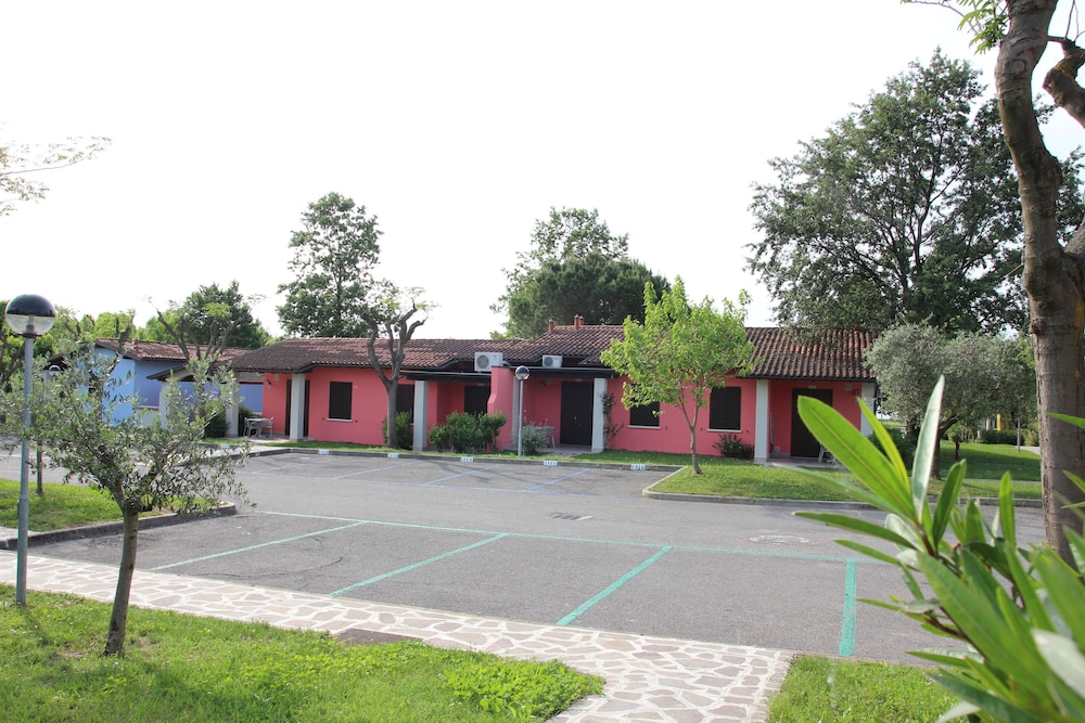 The Garda Village 35/55