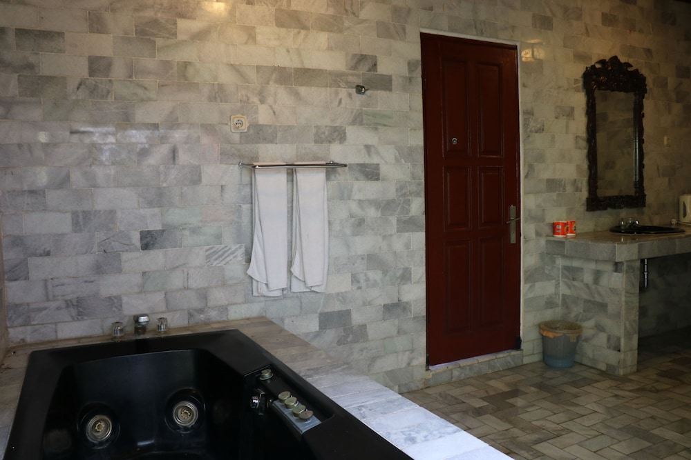Puri Bunga Beach Cottages Lombok 73/73