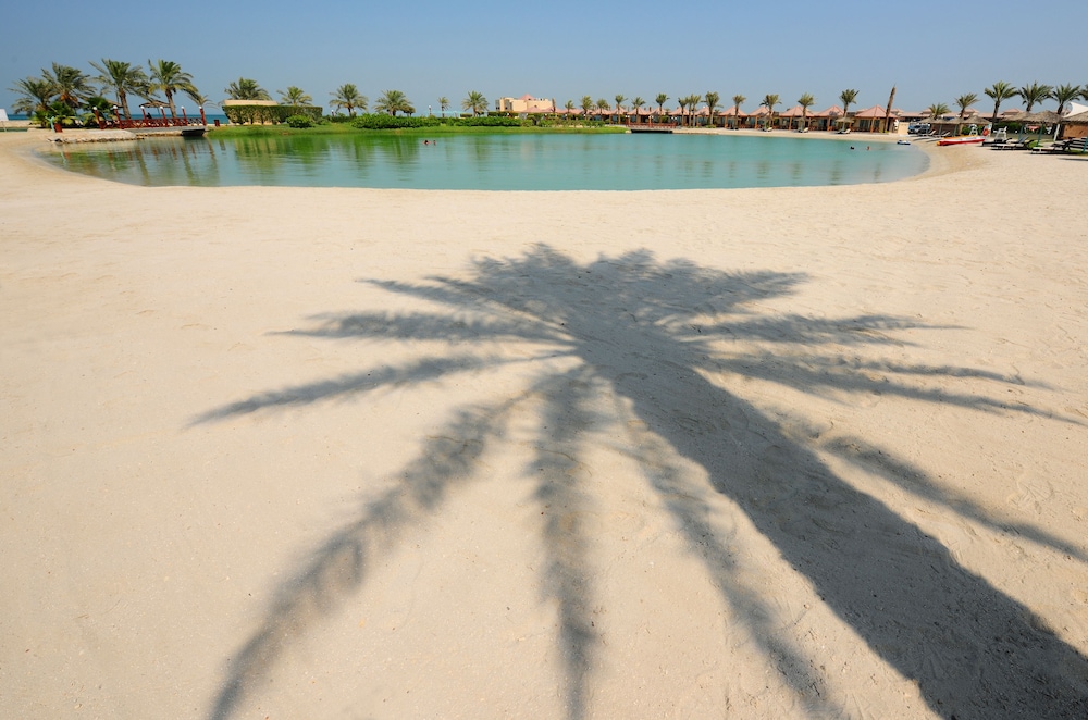 Al Bander Hotel & Resort 37/50