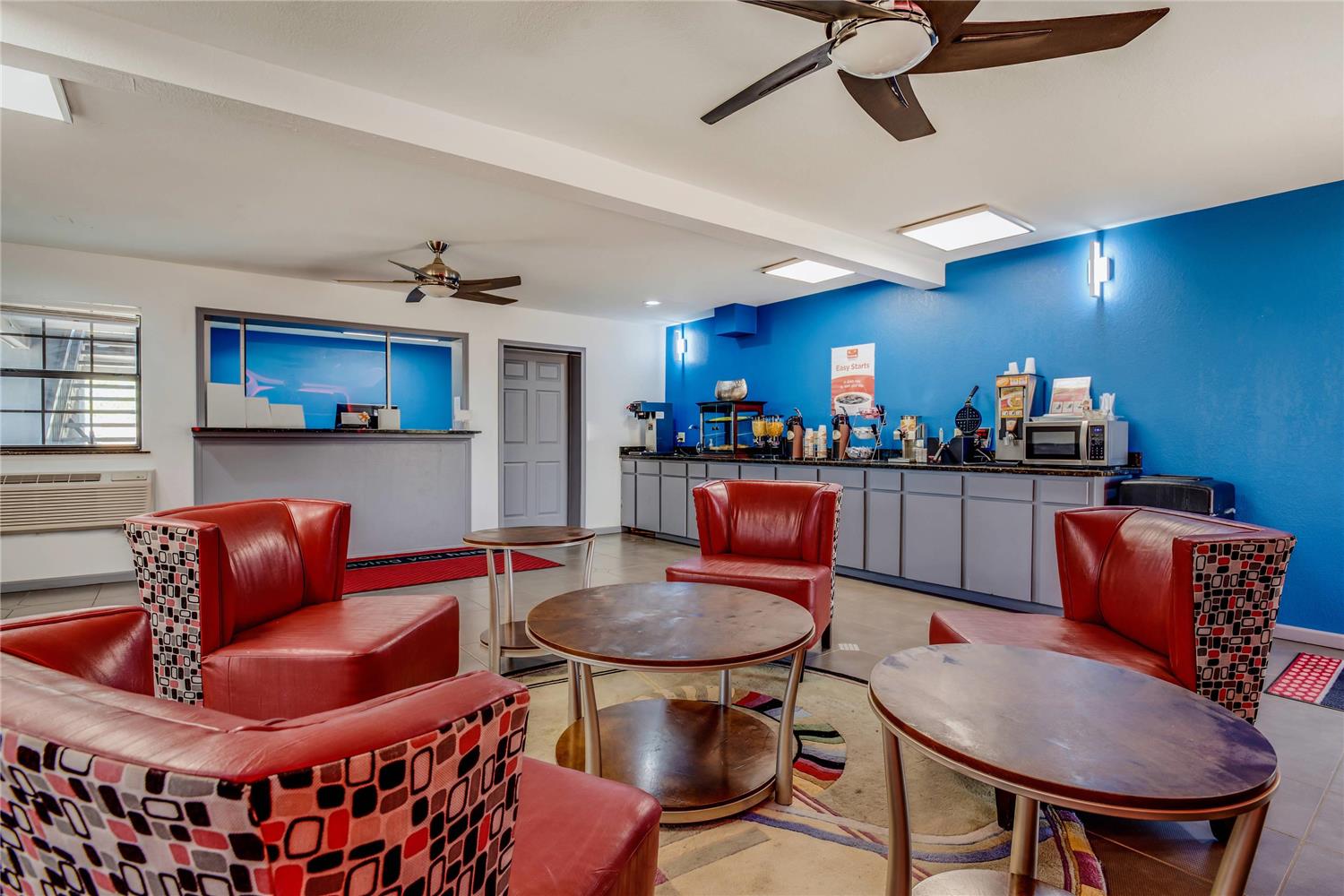 Econo Lodge Inn & Suites Enid South 7/10