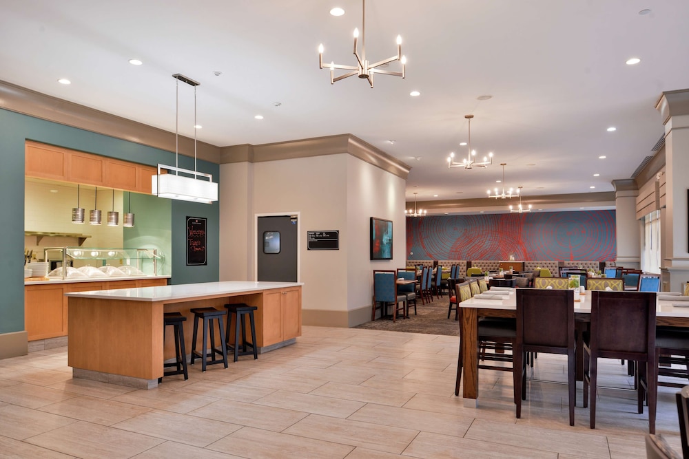 Hilton Garden Inn Terre Haute 50/66