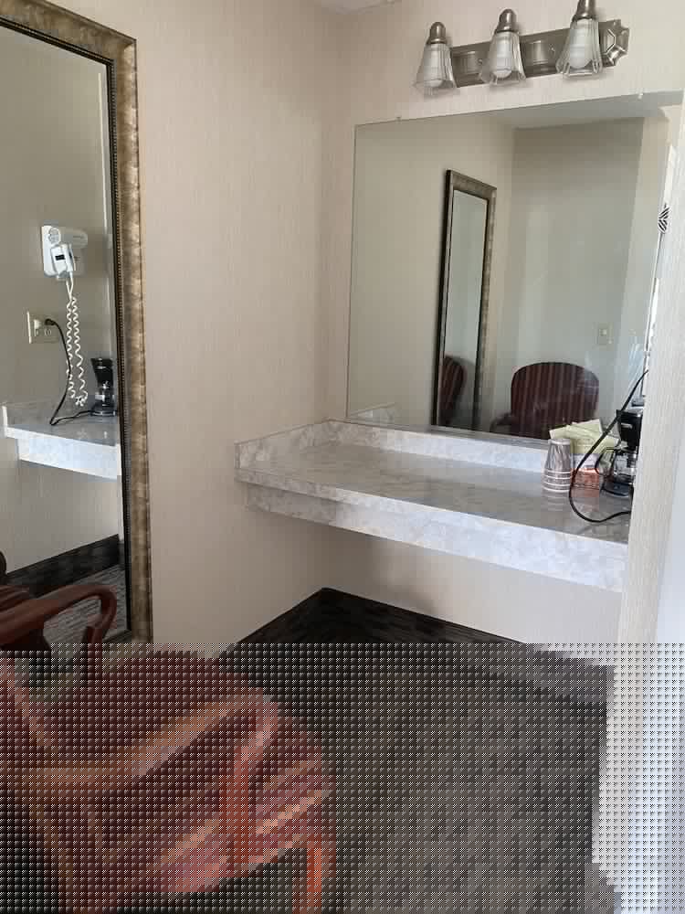 The Georgian Lakeside Resort 3/67