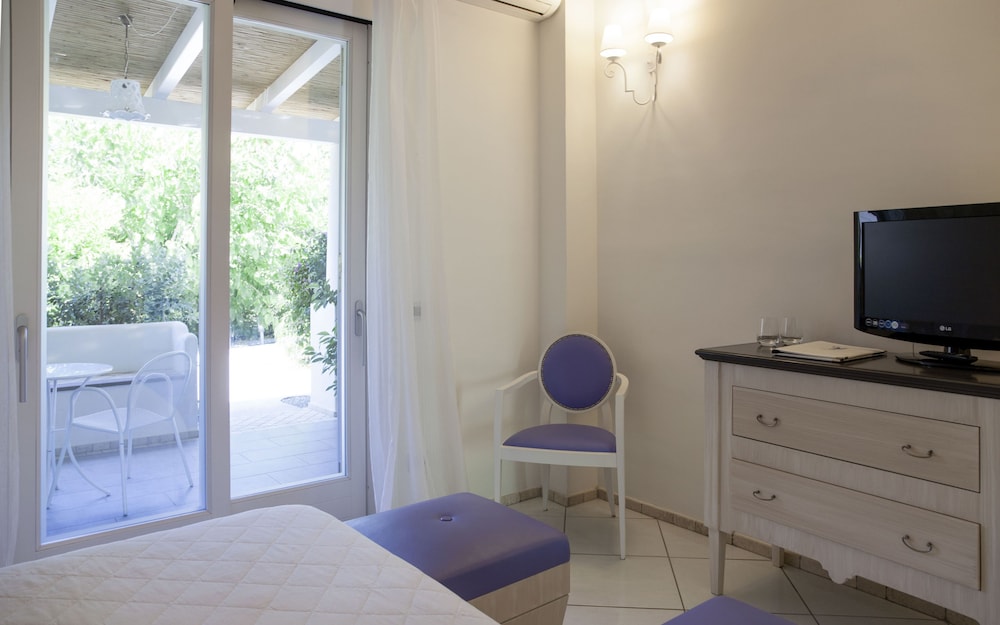 Hotel Mea - Aeolian Charme 62/73