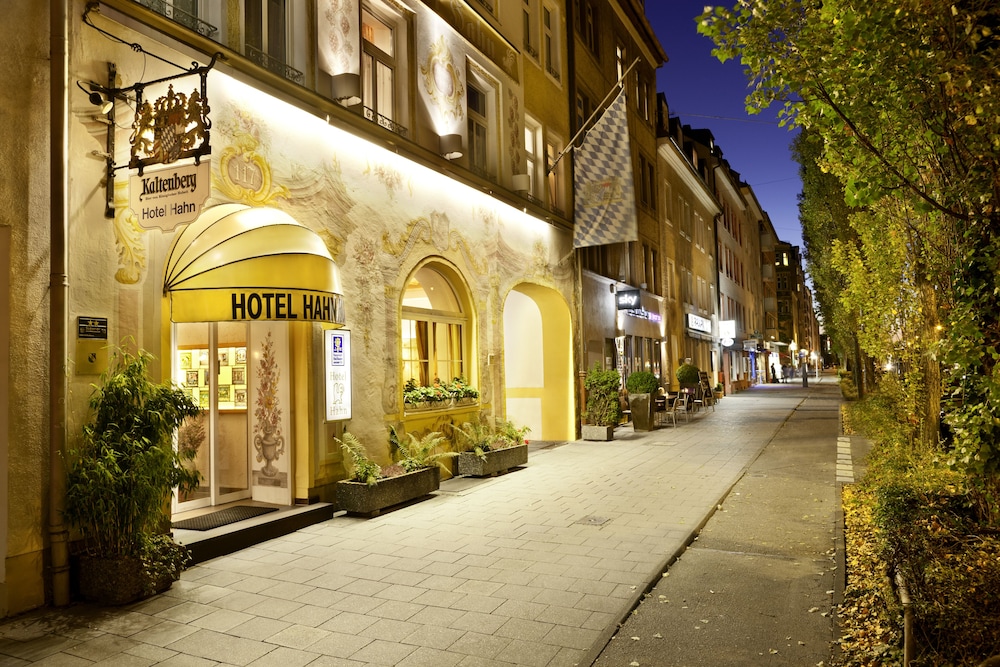Hahn Hotel 32/35