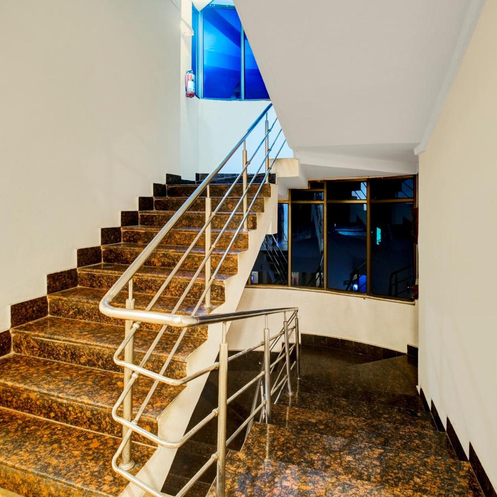 Hotel Grand Majesty 38/53