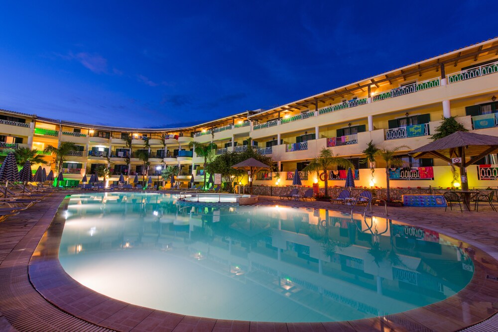 Caretta Beach Resort & WaterPark 12/91