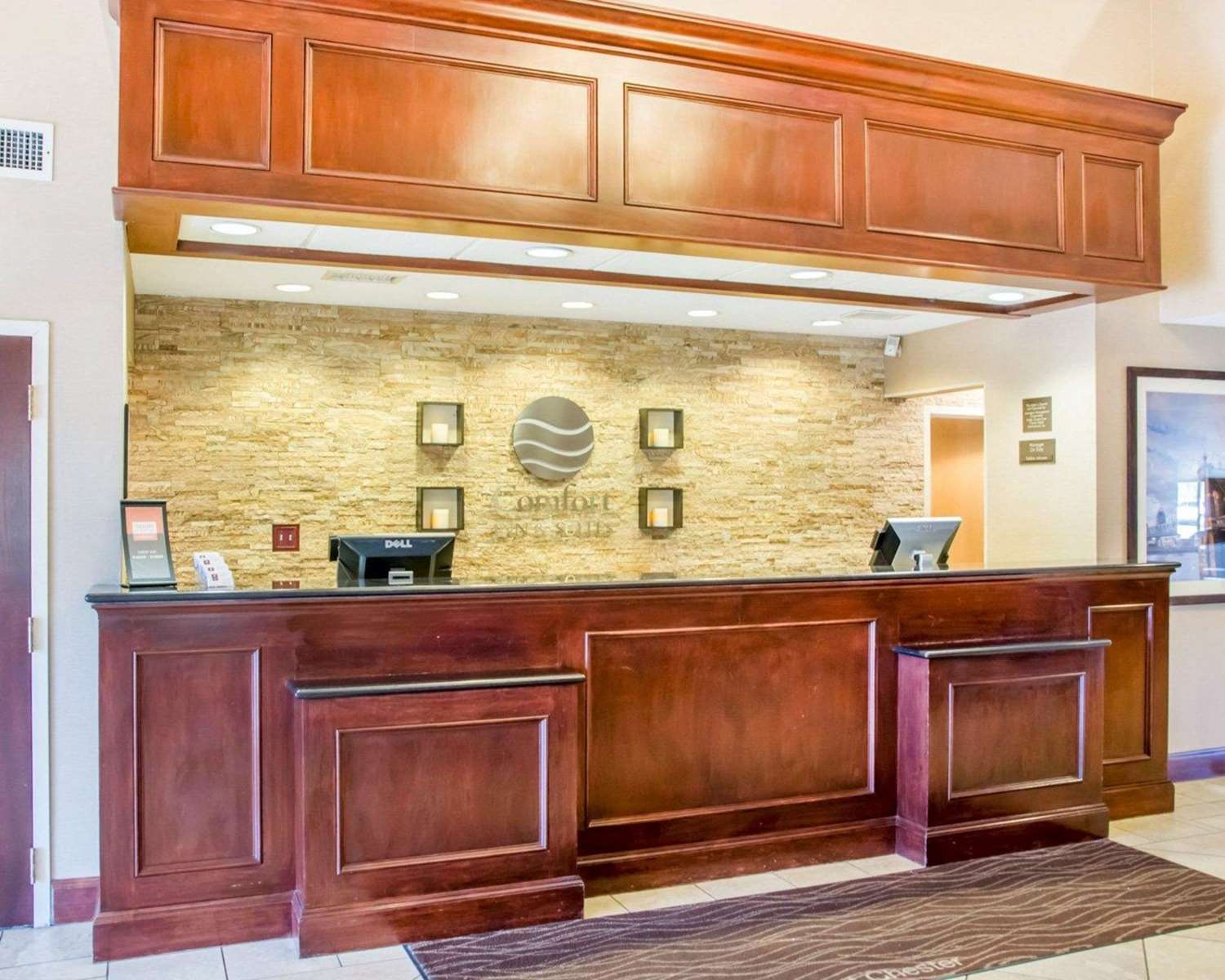 Comfort Inn And Suites West Chester 8/41