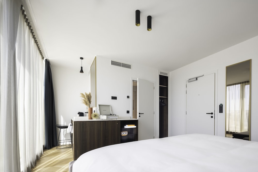 Yalo Urban Boutique Hotel Ghent 15/50