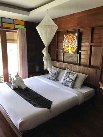 Bungalow, Beach Front