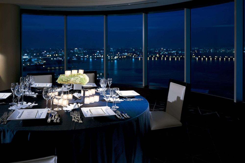 The Yokohama Bay Hotel Tokyu 34/48