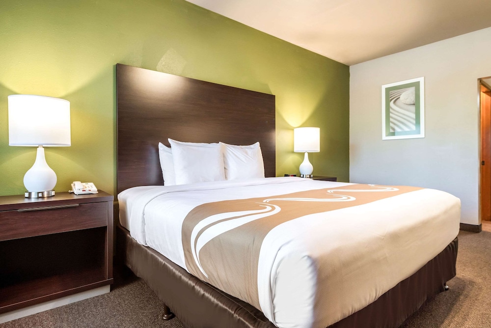 Quality Inn & Suites Bainbridge Island 13/62