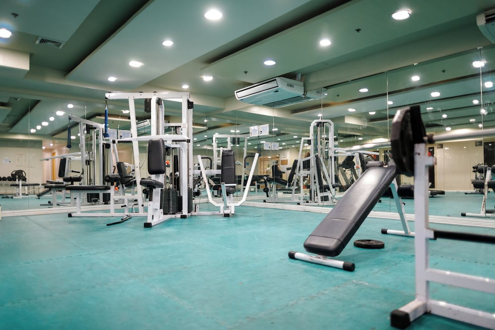 Regency Grand Suites 40/66