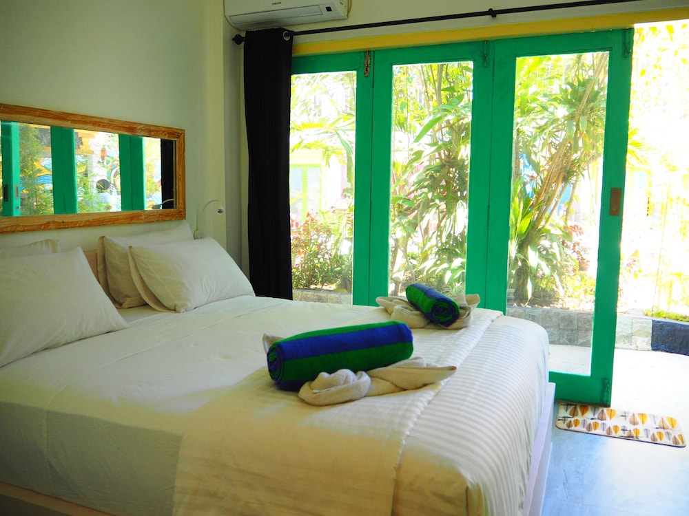 Dragon Dive Komodo Hostel 21/50