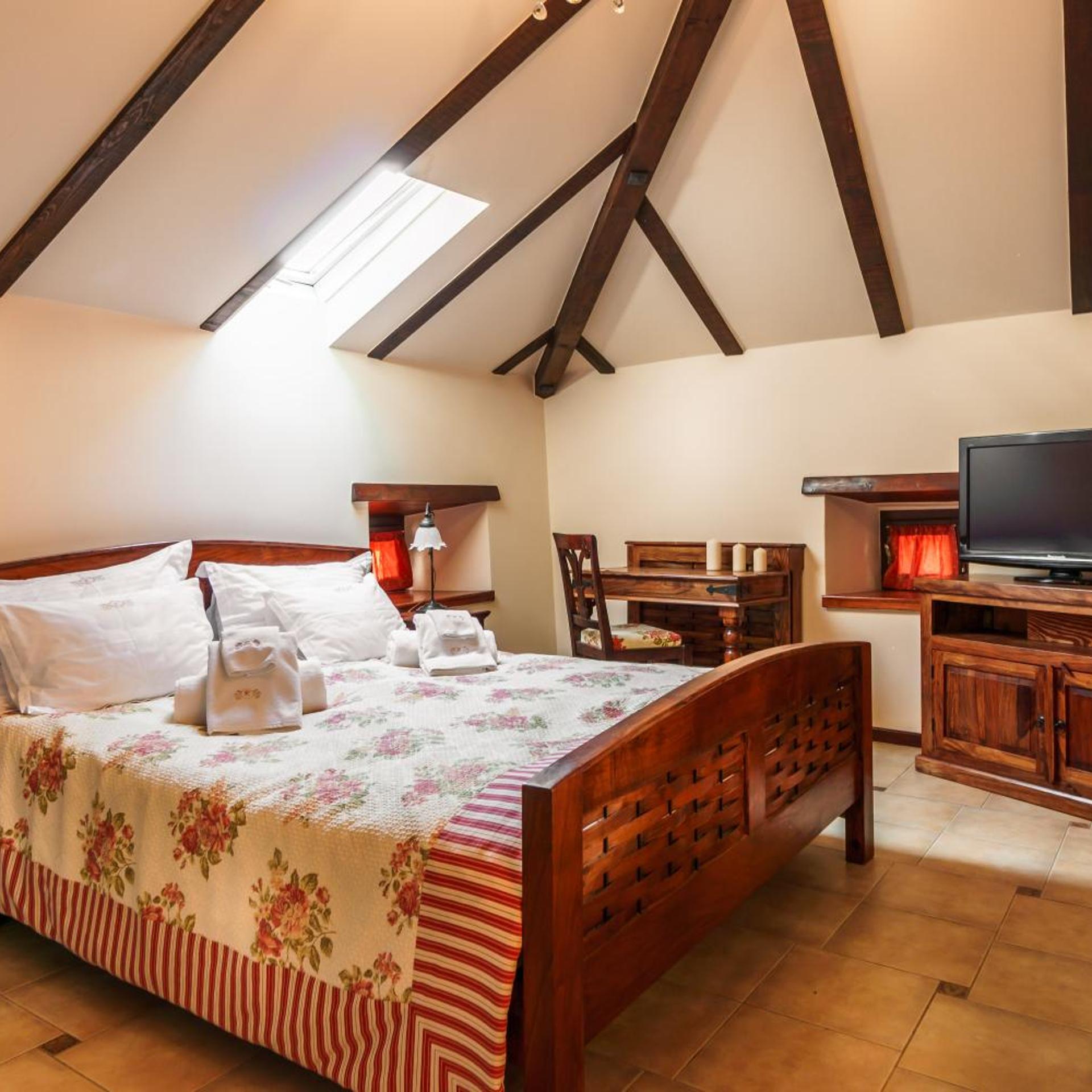 Junior Suite, Attic