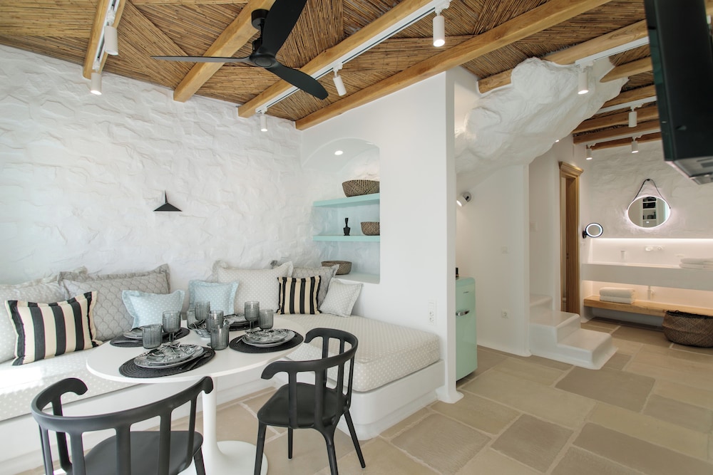 Majo Suites 48/60