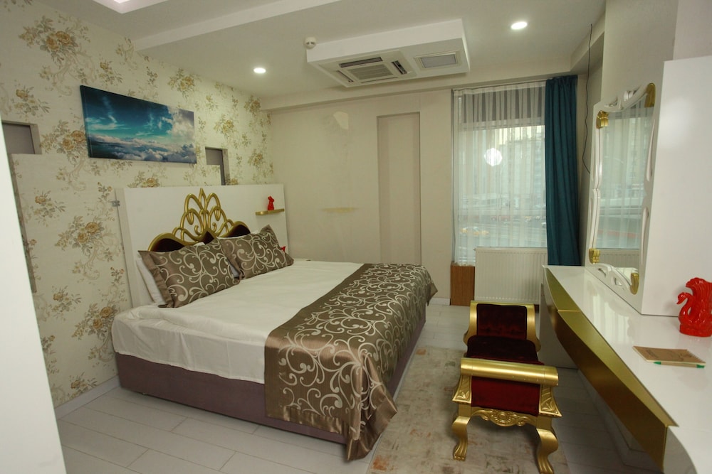 The City Walls Suit Hotel 12/44