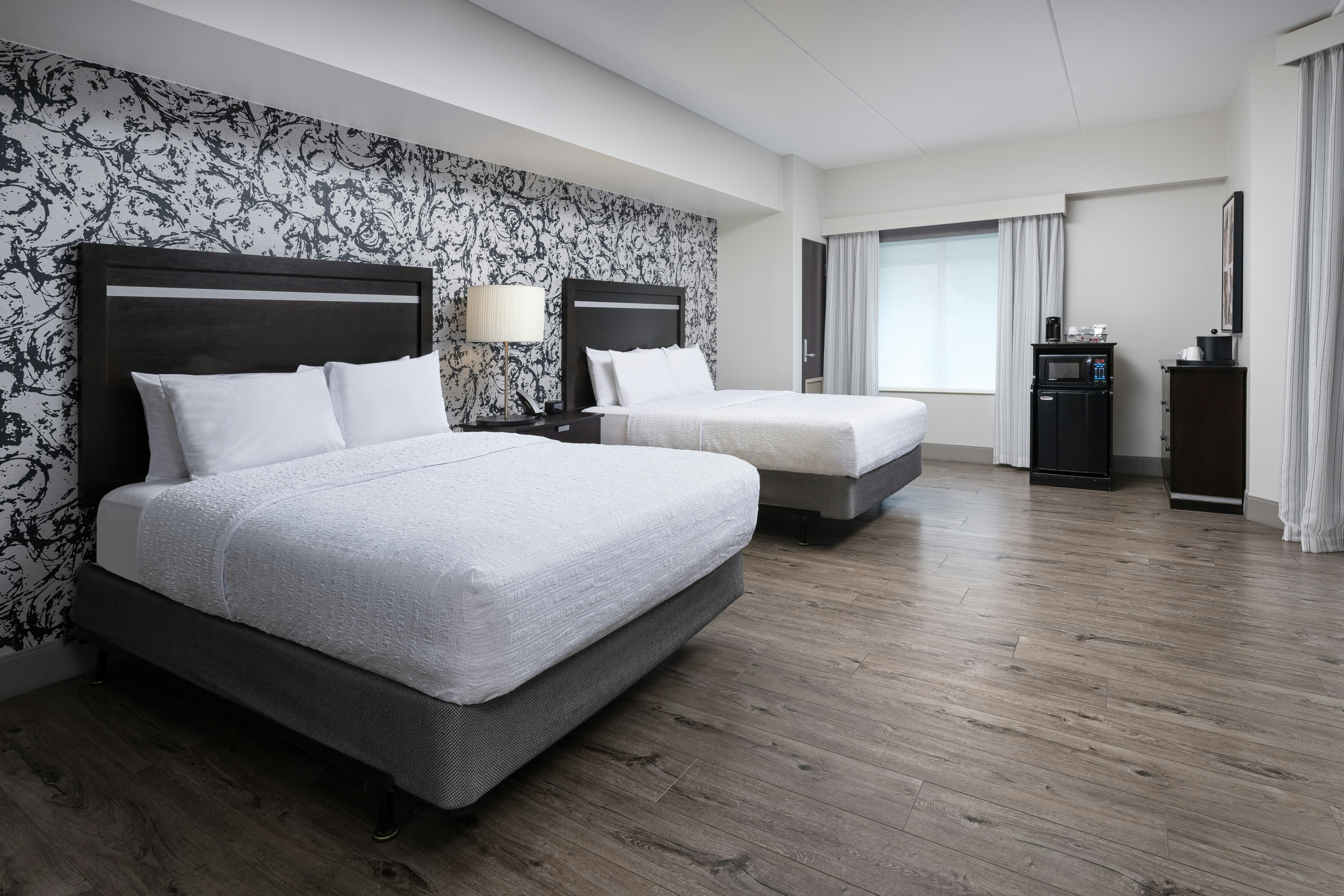ROOM, 2 QUEEN BEDS, SOFA, ACCESSIBLE