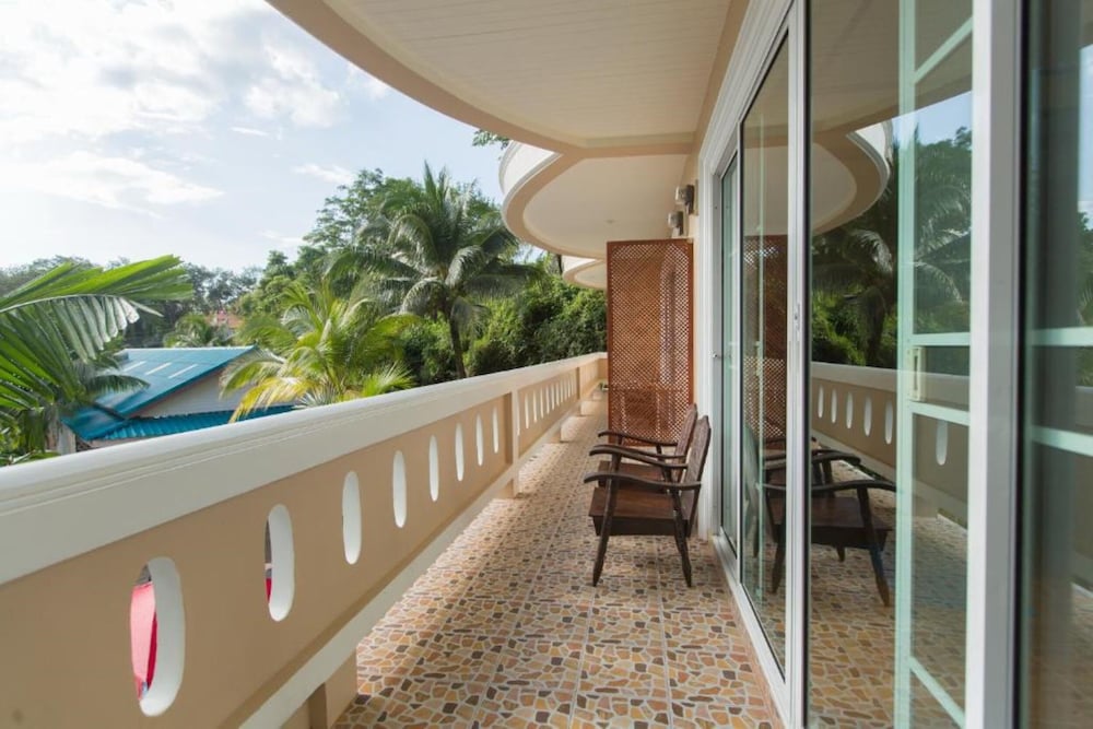 Patong Rai Rom Yen Resort SHA photo4