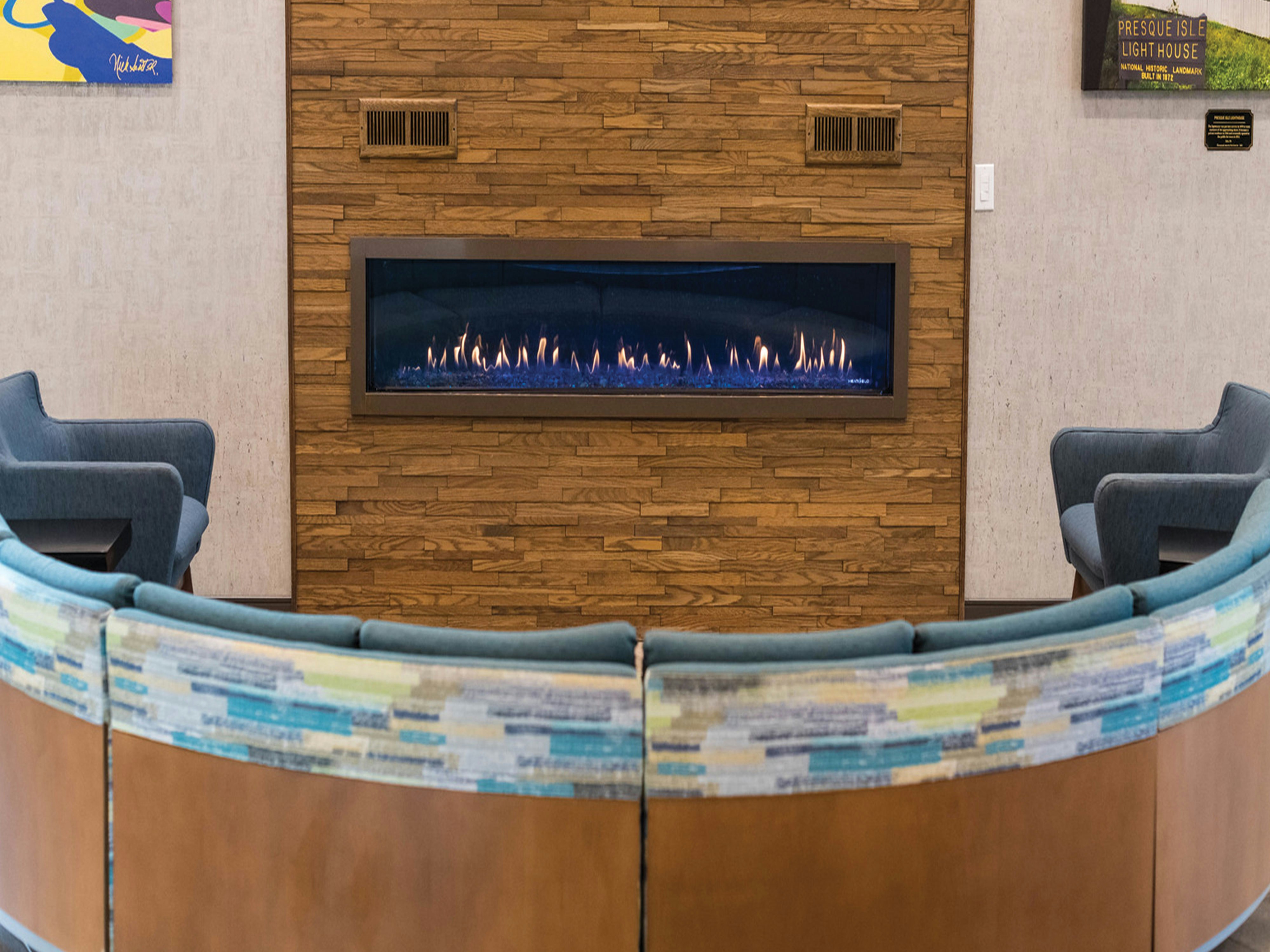 Hampton Inn & Suites Erie Bayfront 10/54