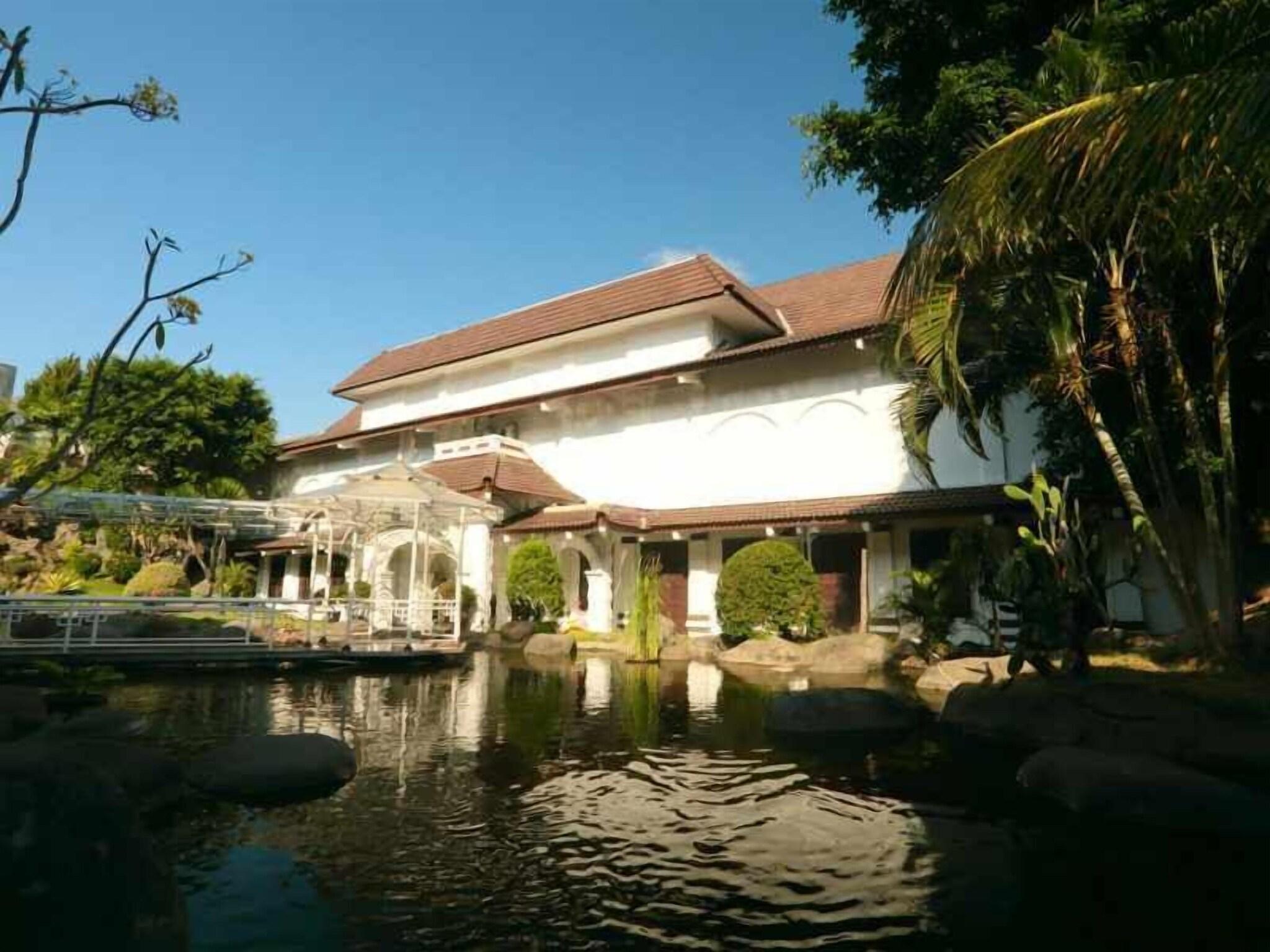 Hotel Merdeka Kediri 16/20