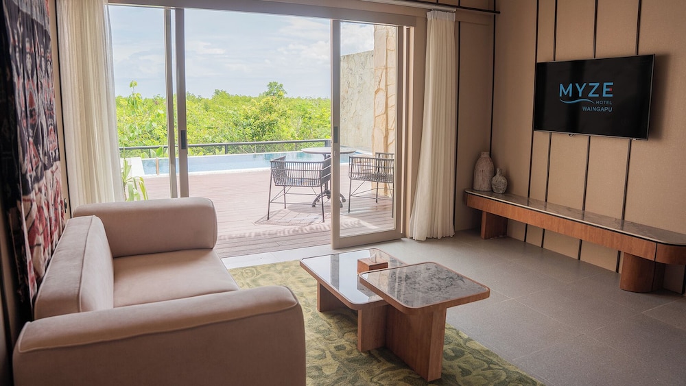 Myze Hotel Waingapu 17/35