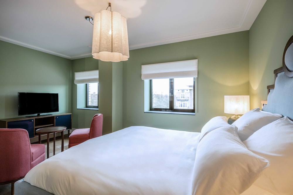 Hotel Twenty Eight 14/47