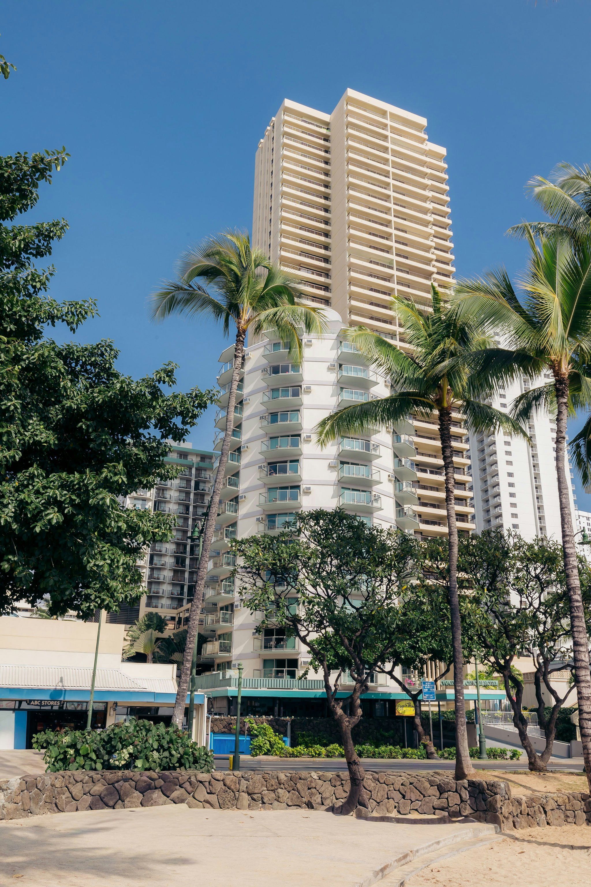 Waikiki Circle Hotel 39/50