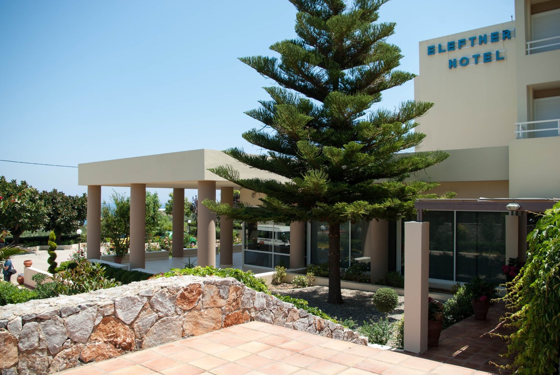 Eleftheria Hotel 39/42