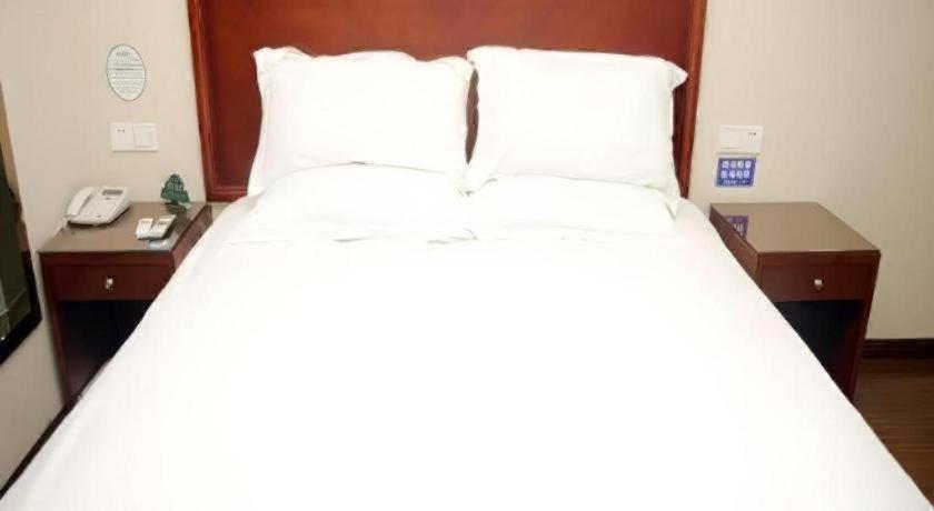 GreenTree Inn Tangshan Yuhua Road 24/50