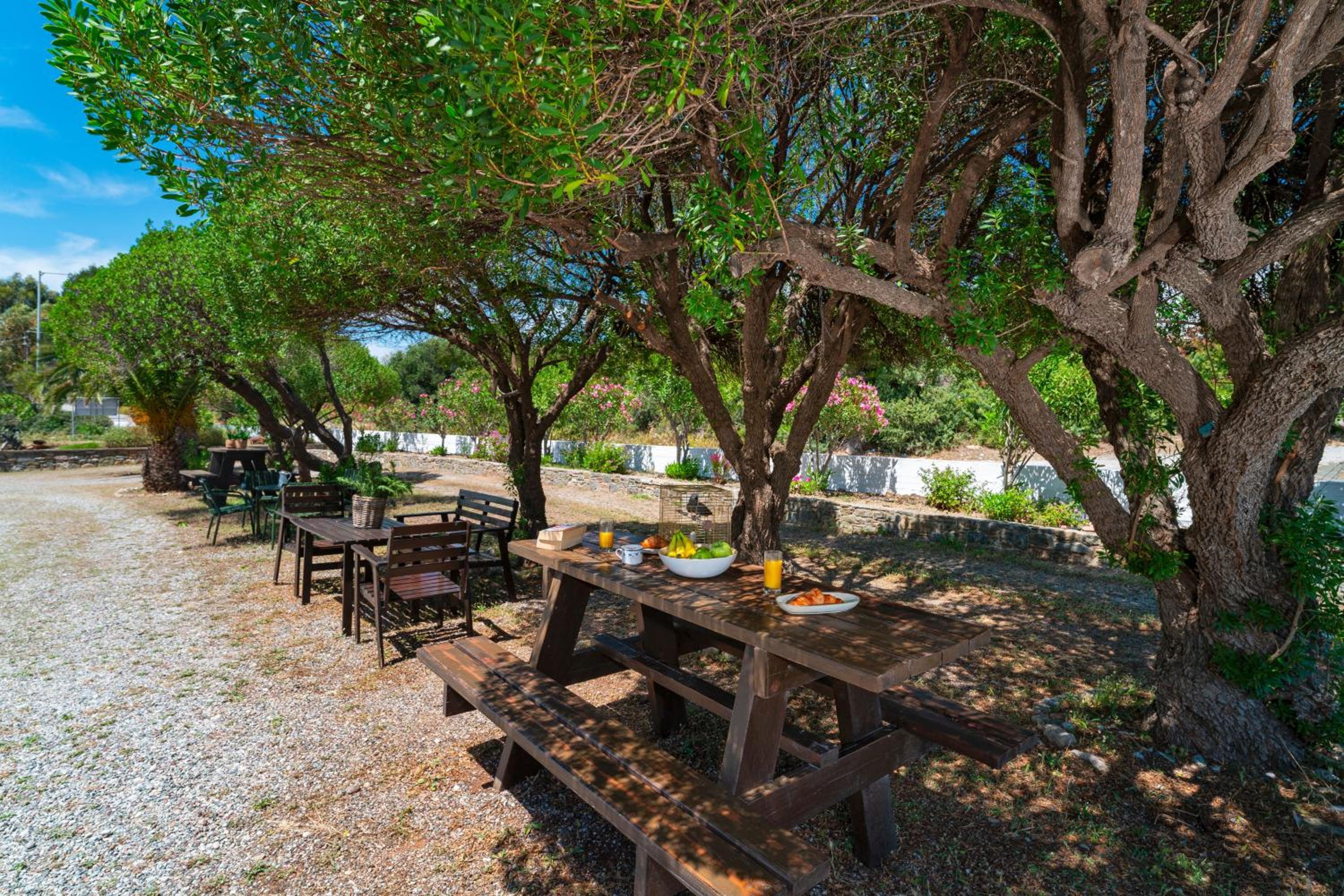 Tselios Apartments & Studios 21/27