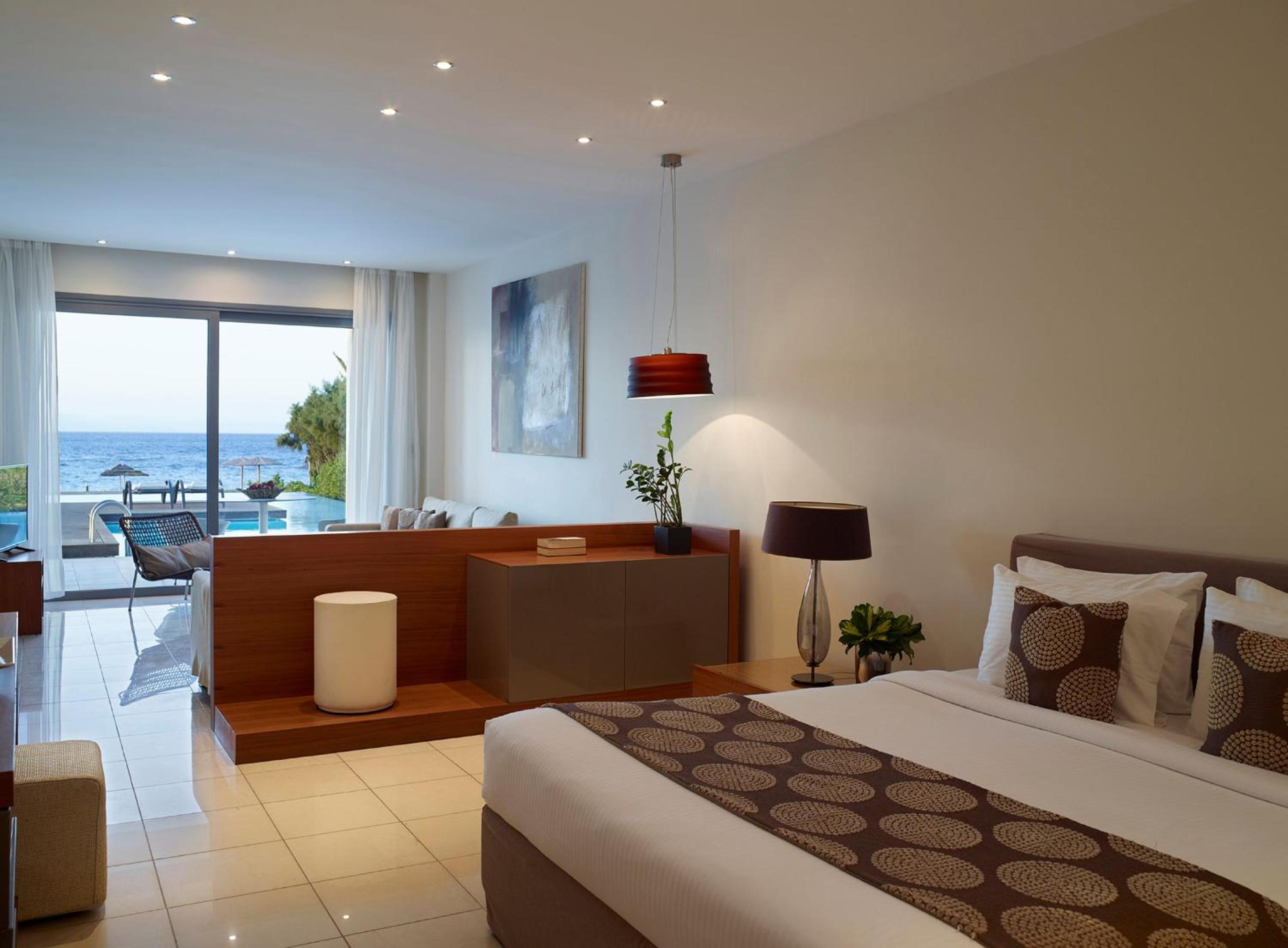 GRAND, SWIM UP, SUITE, BEACH FRONT, SEA VIEW