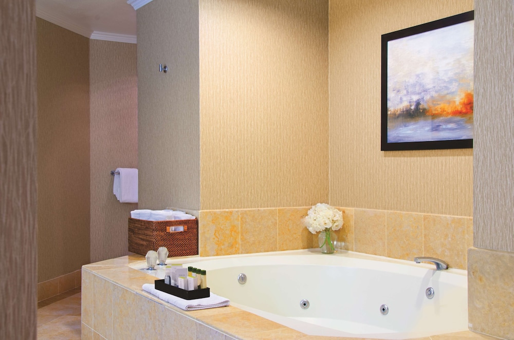 Doubletree By Hilton Sonoma Wine Country 19/63