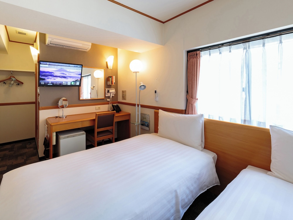 Toyoko Inn Tokyo Tozai Line Nishikasai 20/65