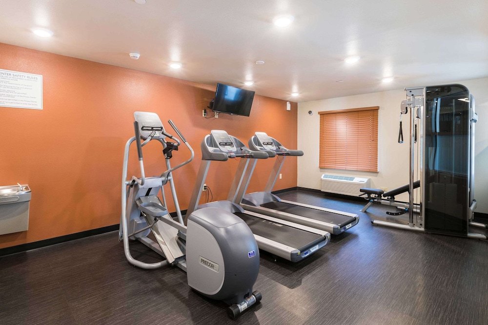 WoodSpring Suites Lafayette 15/26
