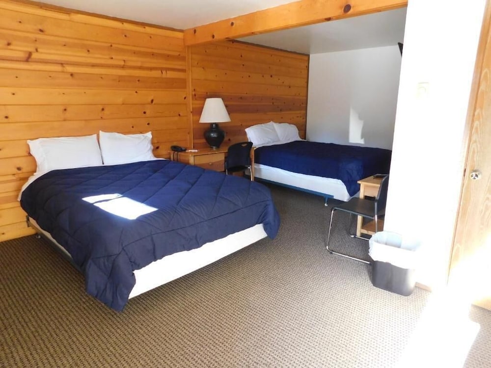 Packwood Inn 27/56