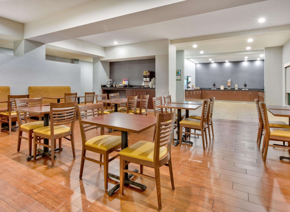 Wingate by Wyndham Longview North 39/48