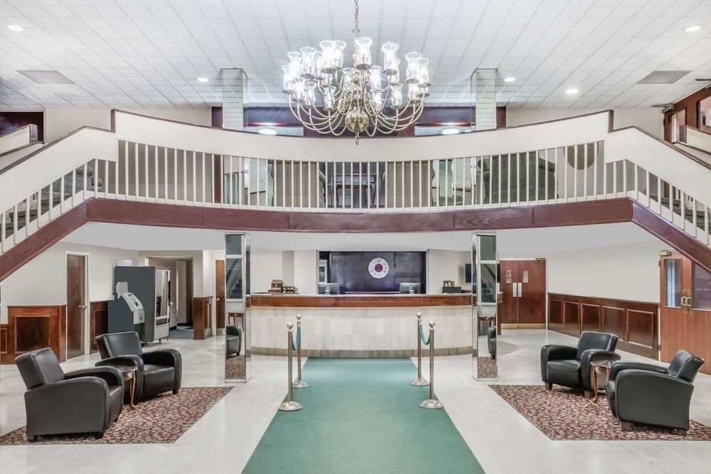 Ramada by Wyndham London 29/59