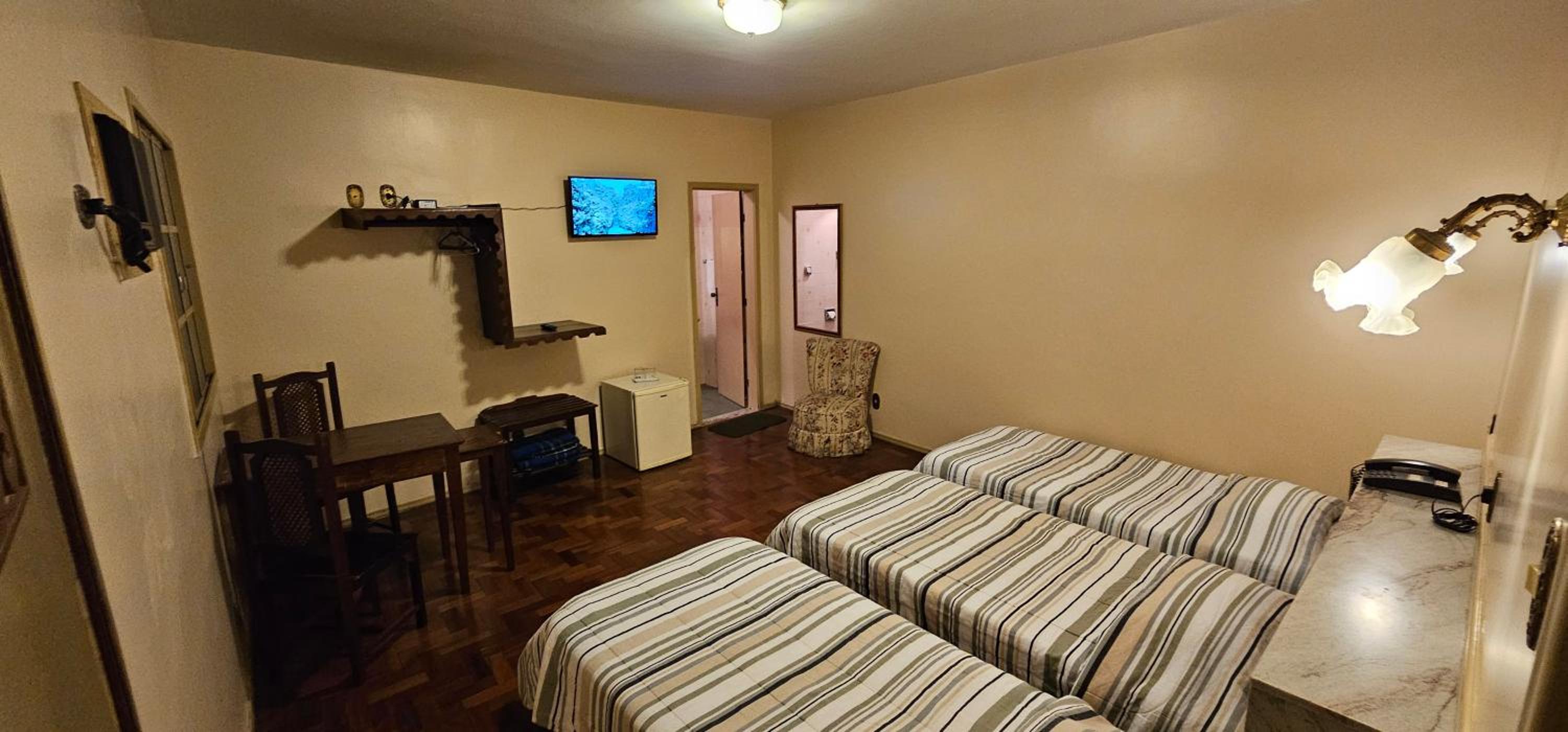 Hotel Colonial 36/44