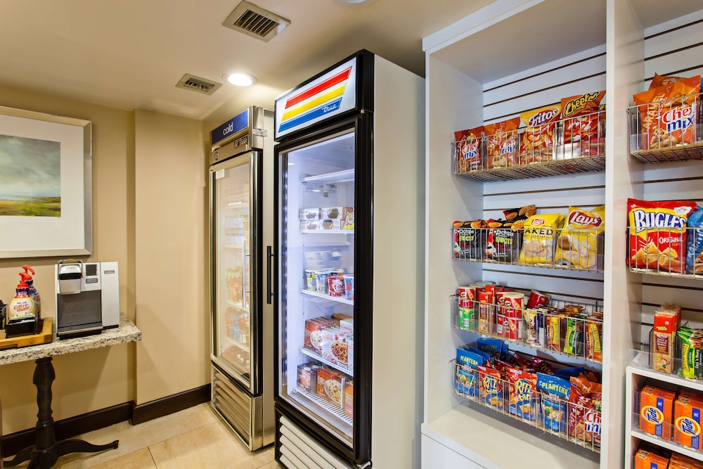 Hilton Garden Inn Valencia Six Flags 22/52
