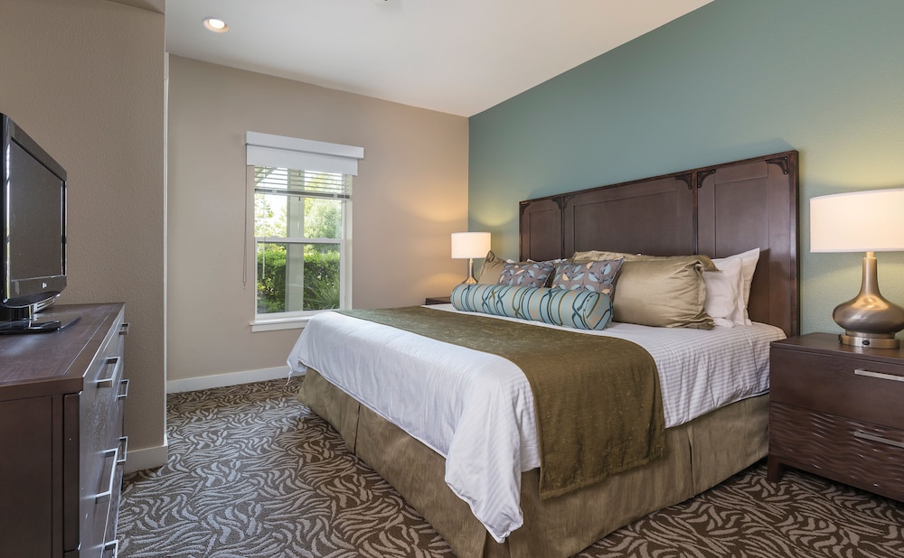 1 Bedroom, Deluxe, Apartment, King Bed, Murphy Bed