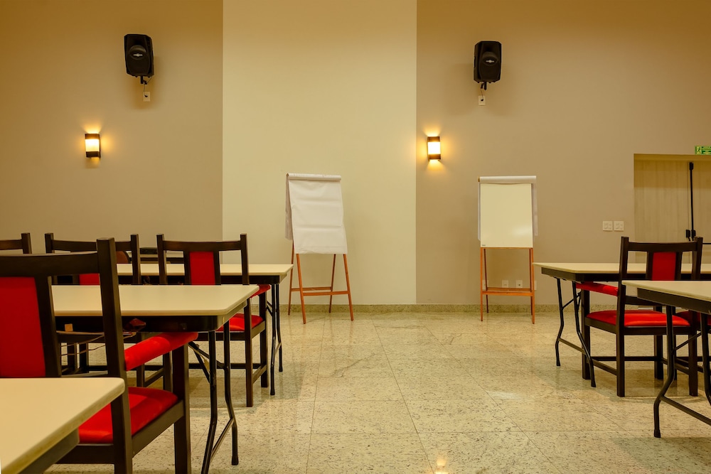 Lindoya Hotel 33/50